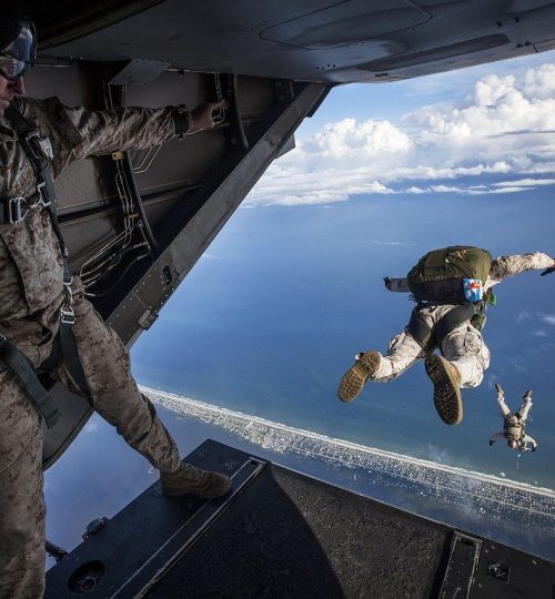 parachute-1416417_1280